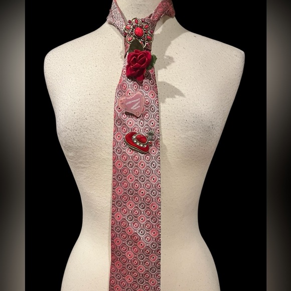 vintage Jewelry - Brooch Project in Red/pink! A new look everyone can wear! Statement maker!